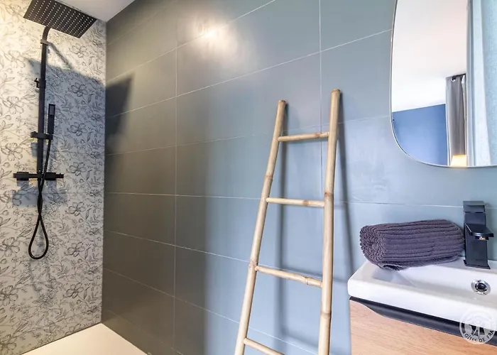 Hébergement de vacances Malinat Entre Val D'azun Et Vallée Des Gaves