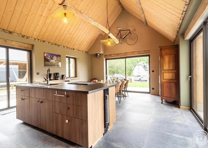 Malinat Entre Val D'azun Et Vallée Des Gaves Hébergement de vacances Arcizans-Avant