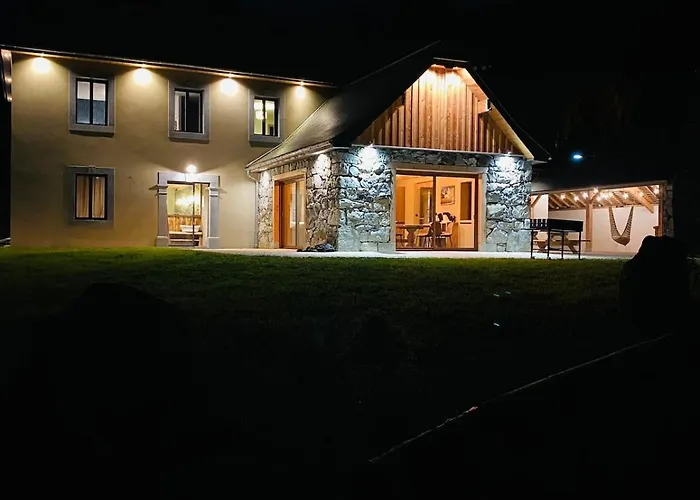 Malinat Entre Val D'azun Et Vallée Des Gaves Hébergement de vacances *